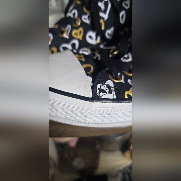 Converse Chuck Taylor all starts high black with heart - Picture 12 of 17